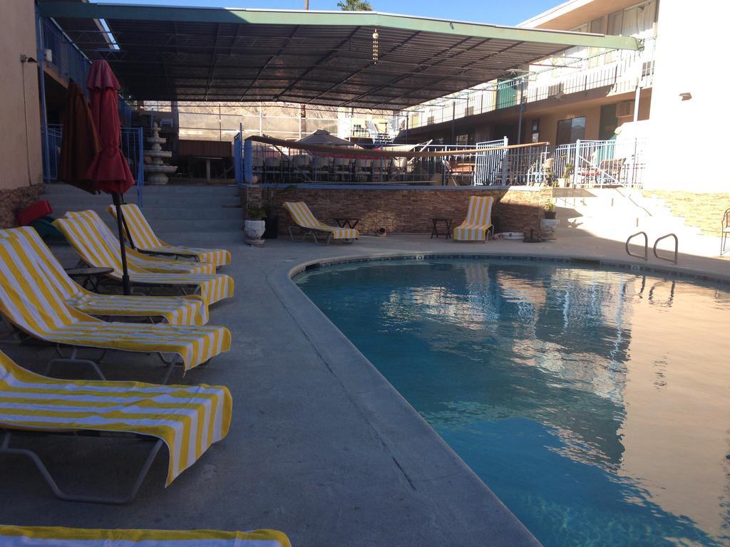 Sandpiper Springs Retreat & Spa Desert Hot Springs Kültér fotó